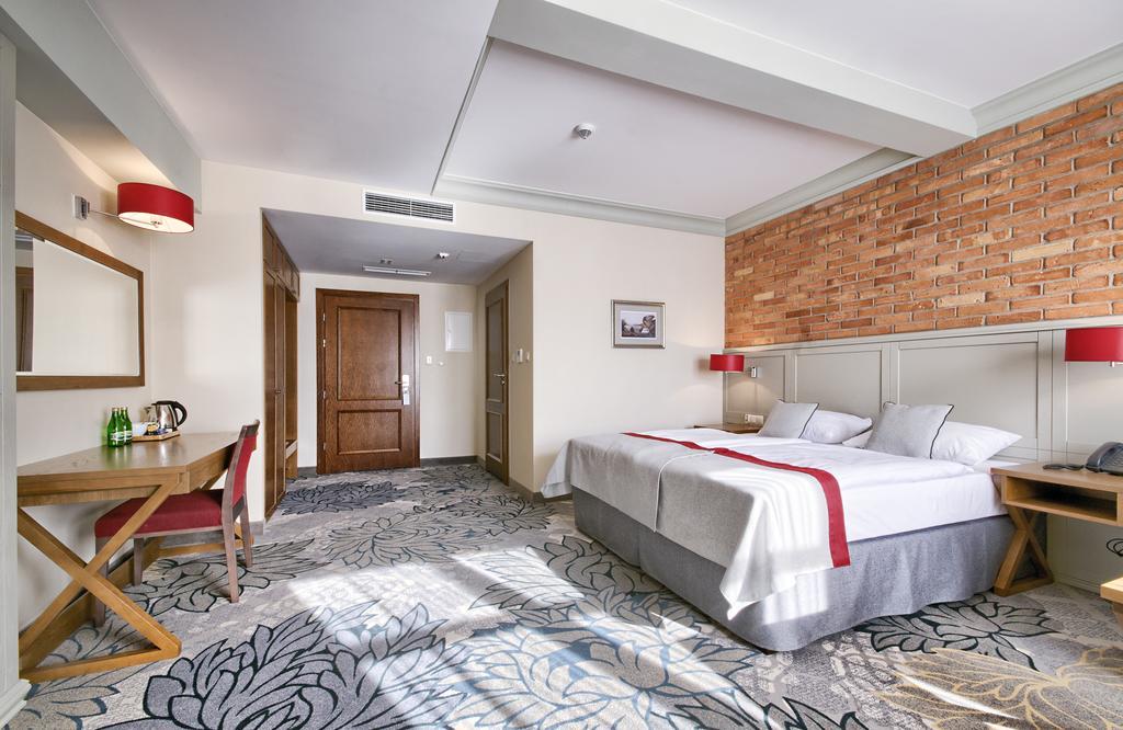 Hotel Aubrecht Country Spa Resort 普热赫莱沃 外观 照片