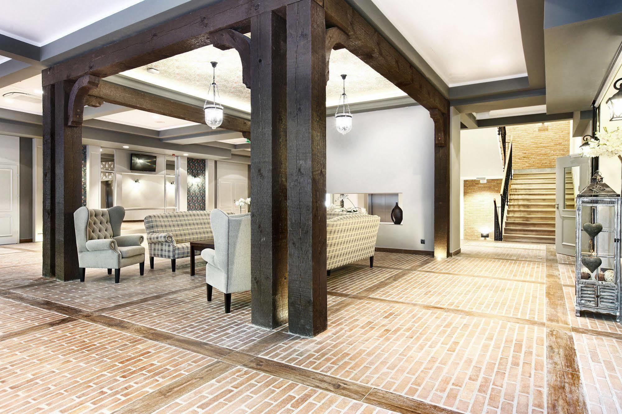 Hotel Aubrecht Country Spa Resort 普热赫莱沃 外观 照片