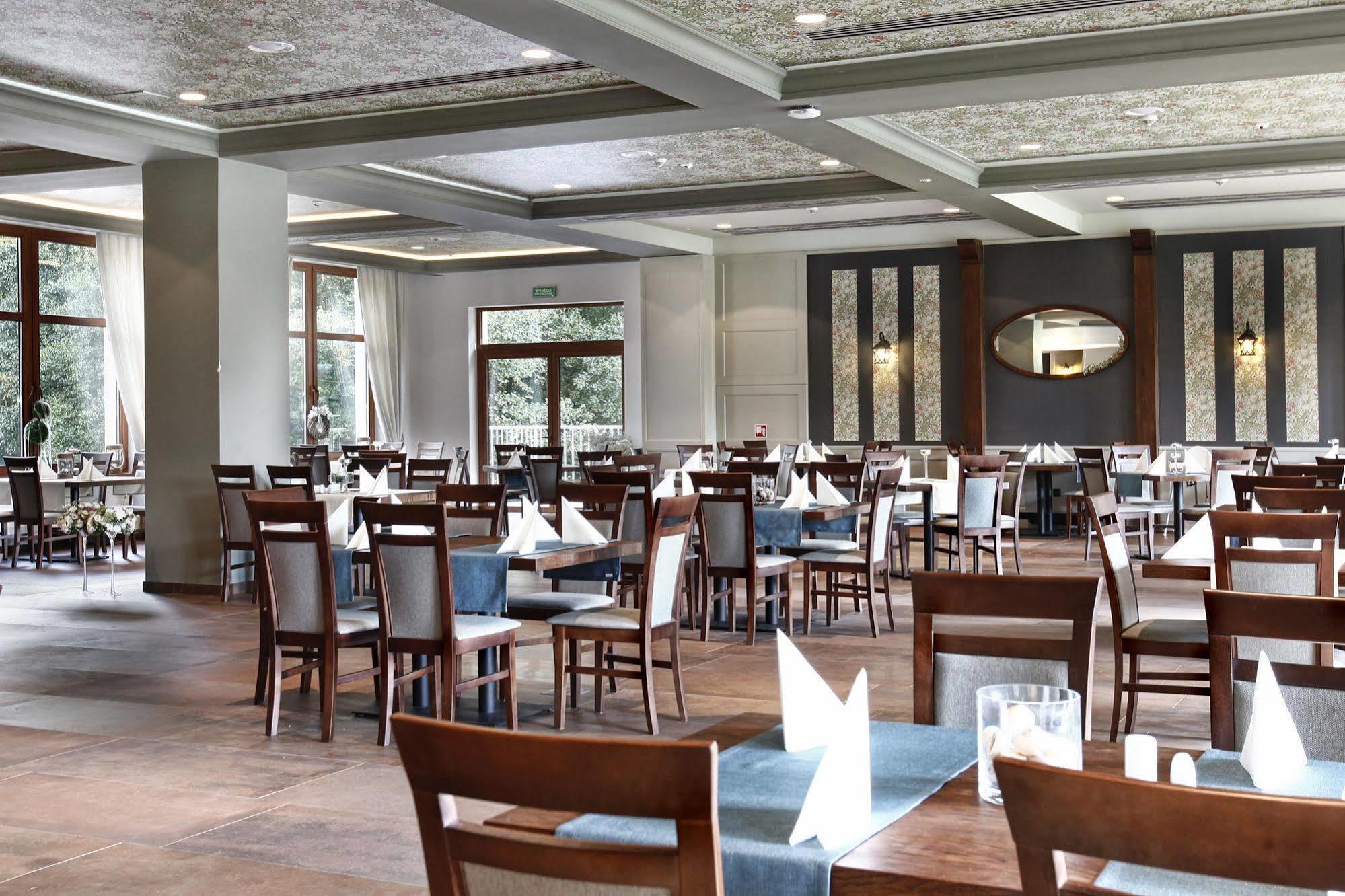 Hotel Aubrecht Country Spa Resort 普热赫莱沃 外观 照片